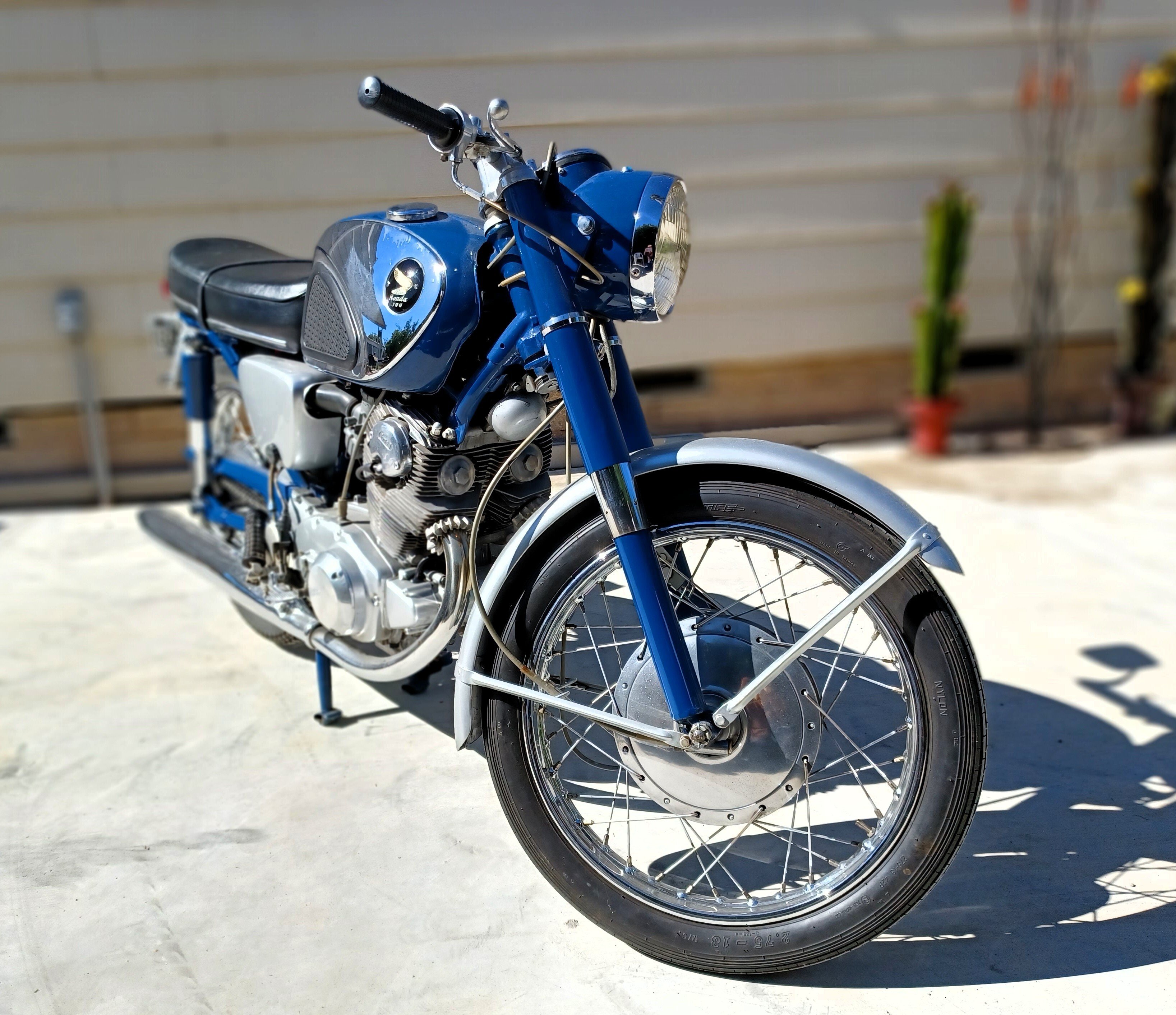1963 Honda Super Hawk 305