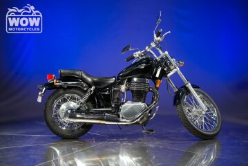 2005 Suzuki Boulevard 650 S40