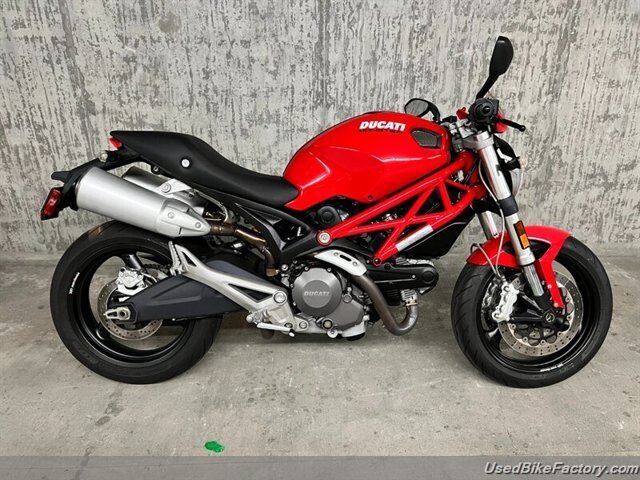 2009 Ducati Monster 696