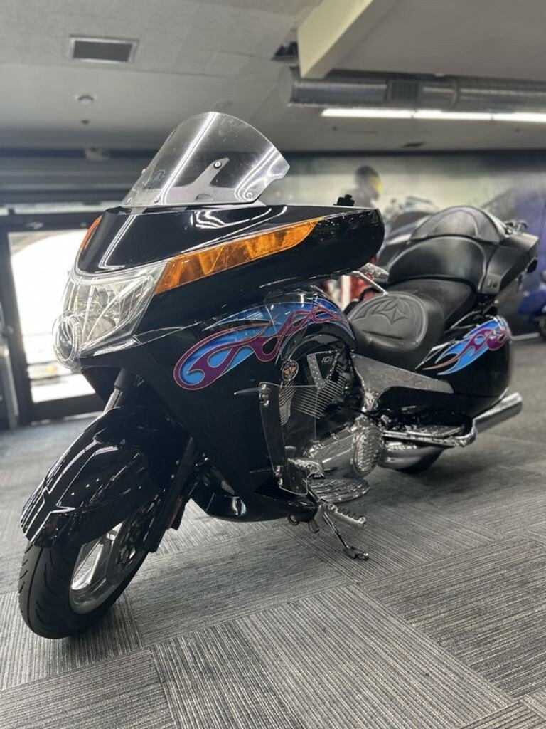 2009 Victory Vision