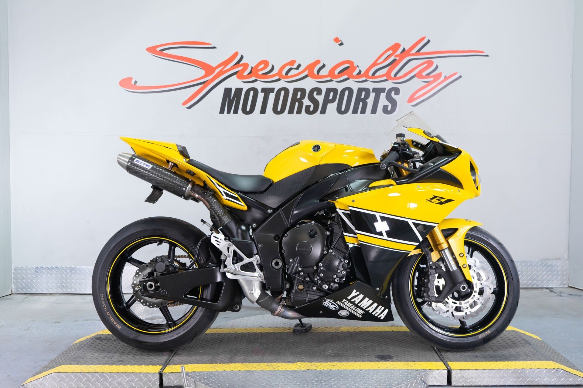 2009 Yamaha YZF-R1 Motorcycles for Sale - Motorcycles on Autotrader