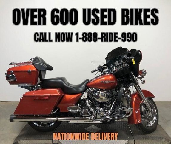 2011-Harley_Davidson-Touring-