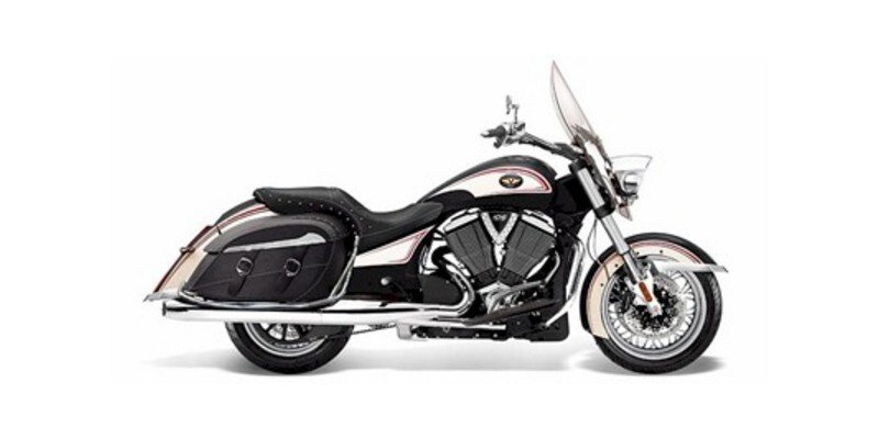 2012 Victory Cross Roads Classic LE specifications