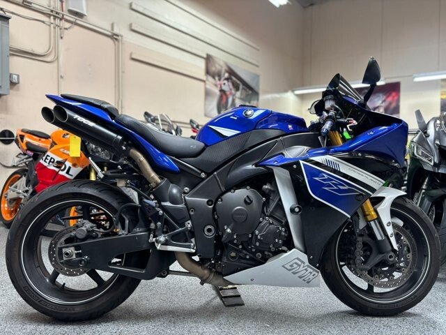 2013-Yamaha-YZF_R1-motorcycle- 2013-Yamaha-YZF_R1-motorcycle-