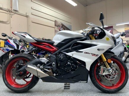 Photo 1 for 2014 Triumph Daytona 675R