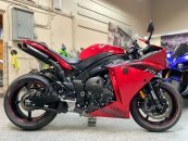 2014 Yamaha YZF-R1