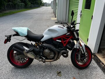 2015 Ducati Monster 821