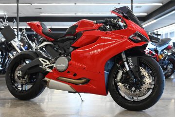 2015 Ducati Superbike 899