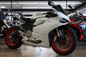 2015 Ducati Superbike 899