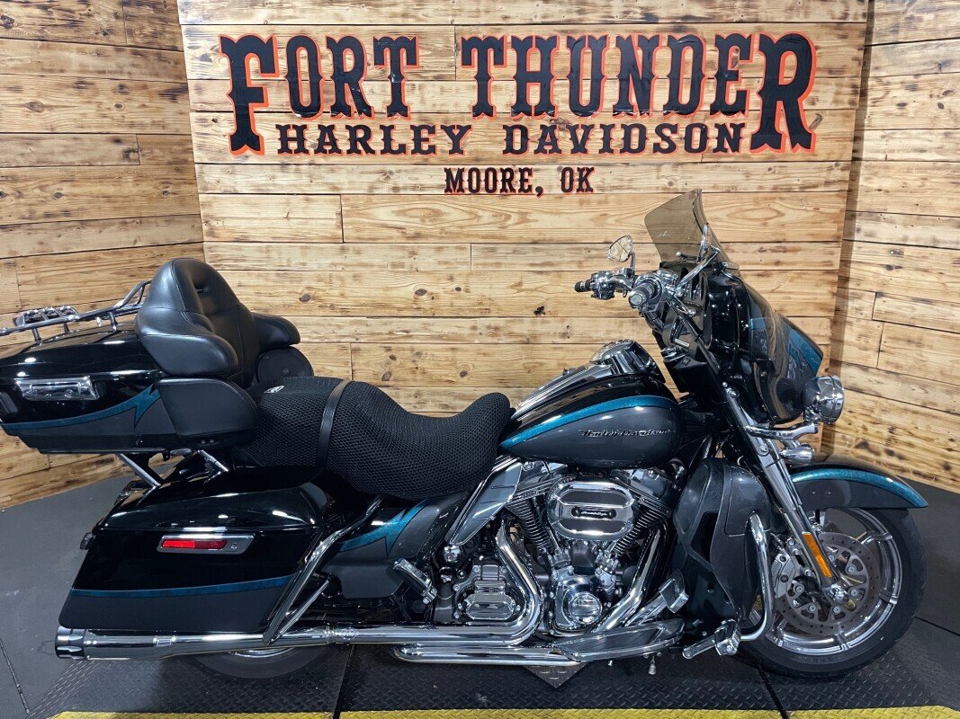 2015 Harley-Davidson CVO Electra Glide Ultra Limited