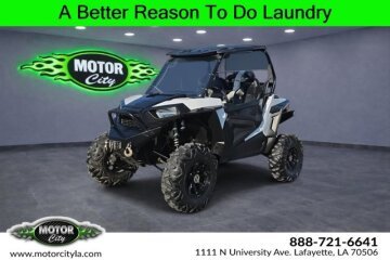 2015 Polaris RZR S 900