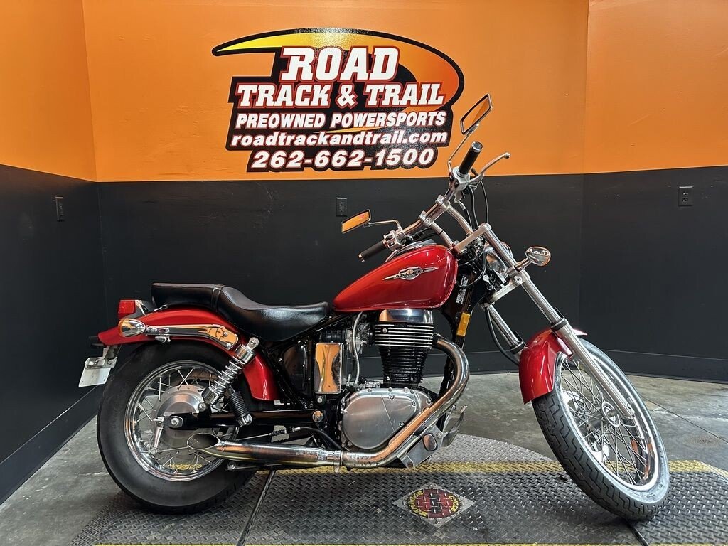 2015 Suzuki Boulevard 650 S40