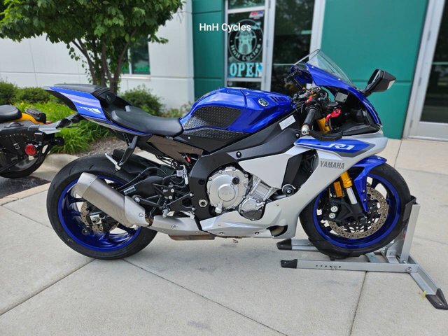 2015 Yamaha YZF-R1