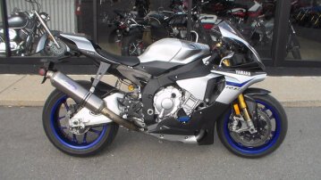 2015 Yamaha YZF-R1M