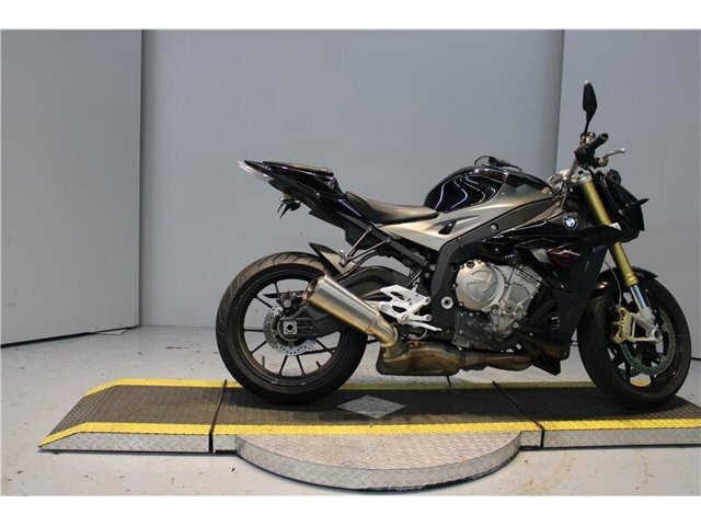 2016 BMW S1000R