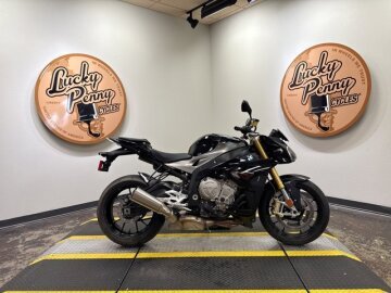 2016 BMW S1000R