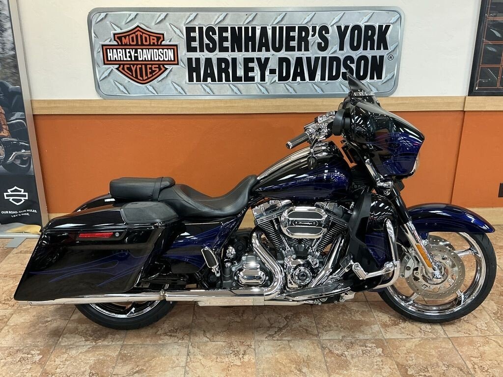 2016 Harley-Davidson CVO Street Glide Special