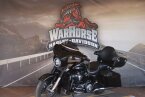 Thumbnail Photo 4 for 2016 Harley-Davidson CVO Street Glide Special