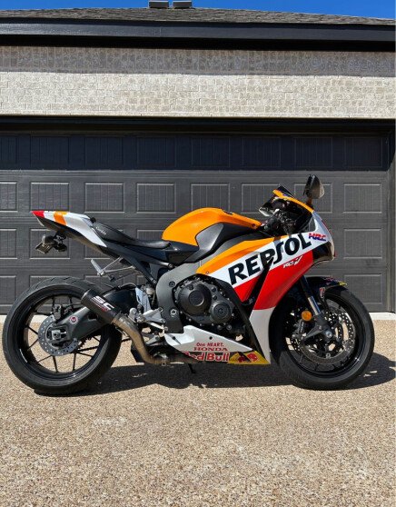 Photo 1 for 2016 Honda CBR1000RR Repsol for Sale by Owner