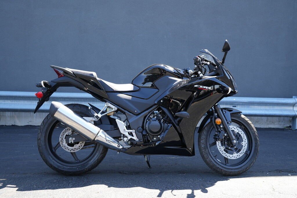2016 Honda CBR300R
