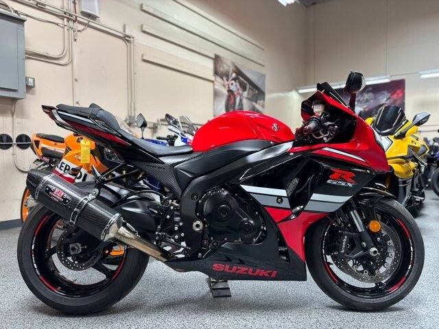 2016 Suzuki GSX-R1000