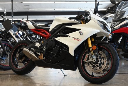 Photo 1 for 2016 Triumph Daytona 675R ABS