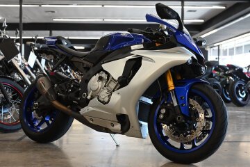 2016 Yamaha YZF-R1