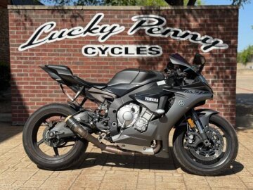 2016 Yamaha YZF-R1