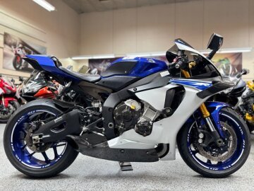 2016 Yamaha YZF-R1