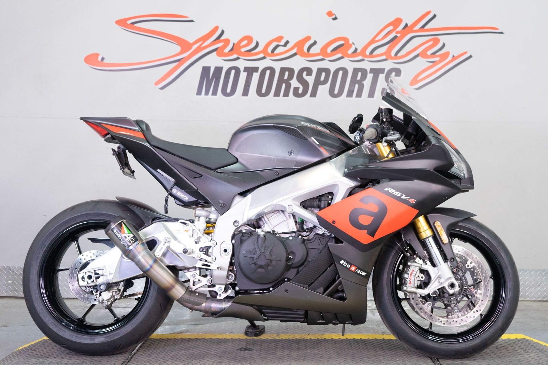 2017 Aprilia RSV4