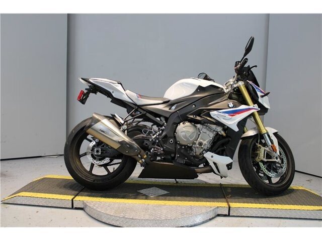2017 BMW S1000R
