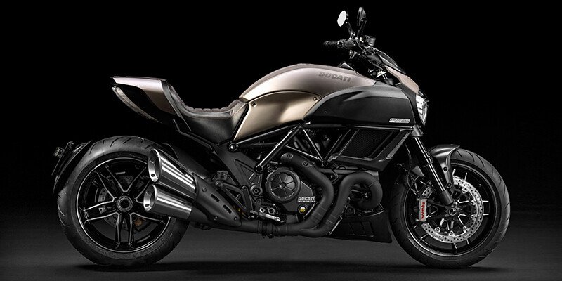 2017 Ducati Diavel Titanium specifications