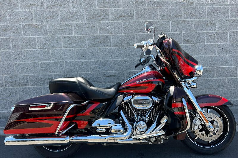 2017 Harley-Davidson CVO Electra Glide Ultra Limited