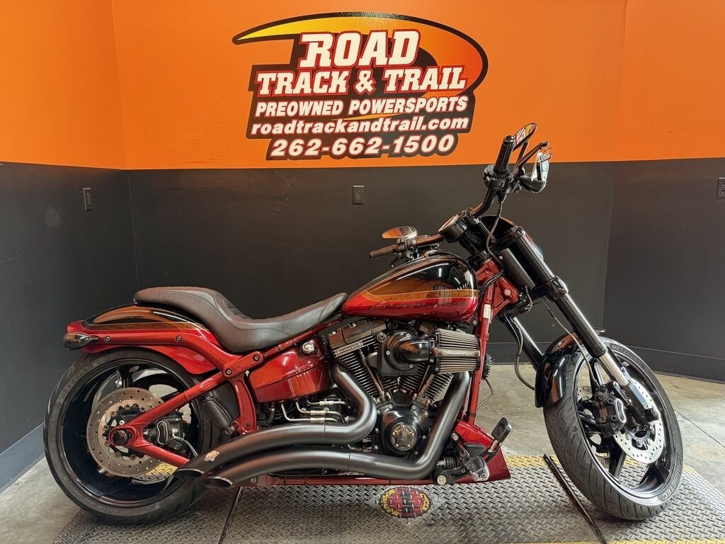 2017 Harley-Davidson CVO Breakout