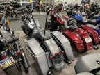 Thumbnail Photo 2 for 2017 Harley-Davidson Touring