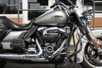 Thumbnail Photo 4 for 2017 Harley-Davidson Touring Road King