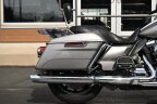 Thumbnail Photo 6 for 2017 Harley-Davidson Touring Road King