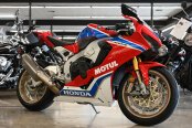 2017 Honda CBR1000RR SP2