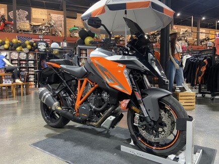 Photo 1 for 2017 KTM 1290 Super Duke GT