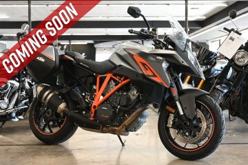 2017 KTM 1290 Super Duke GT