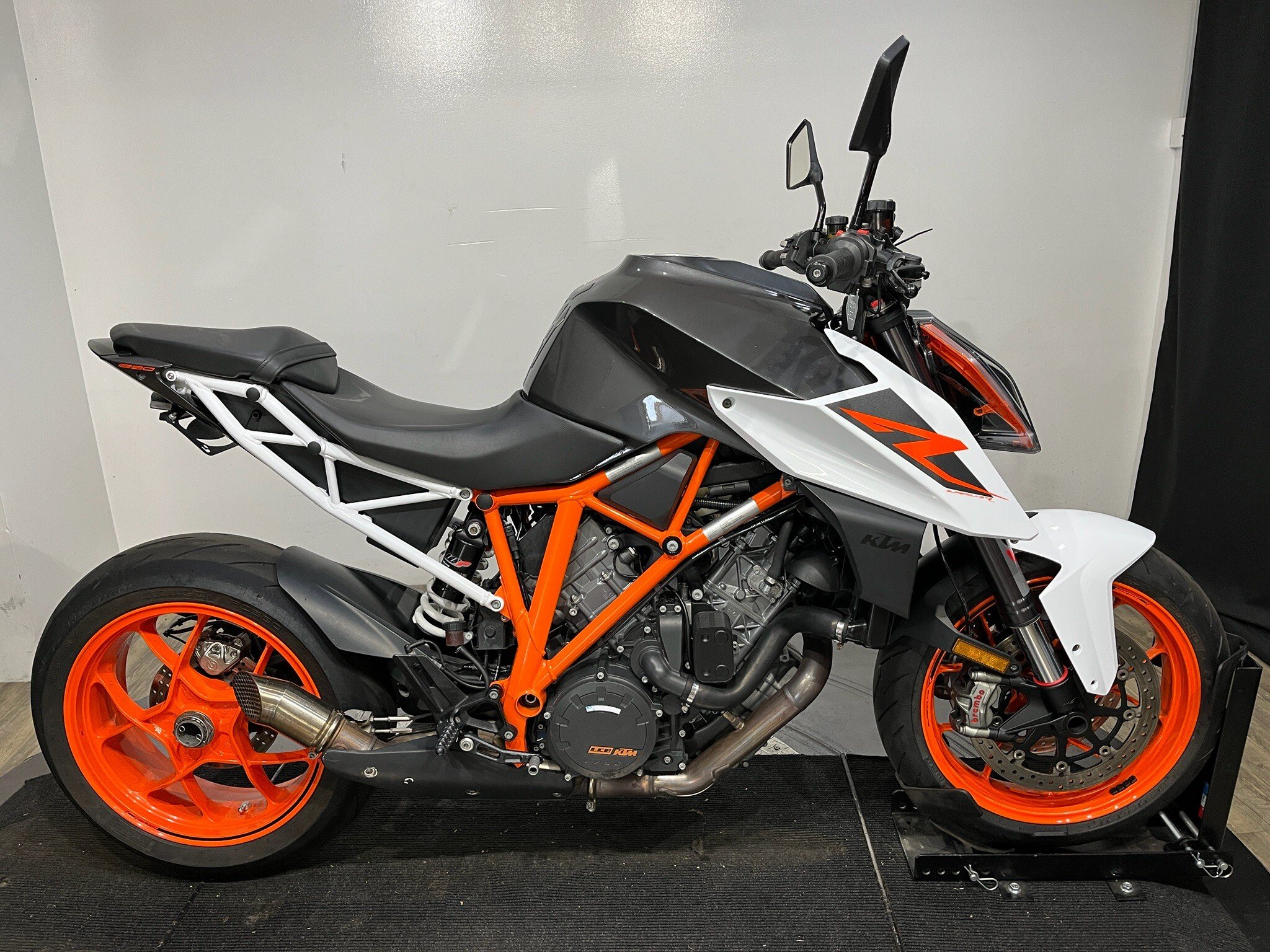 2017 KTM 1290 Super Duke R