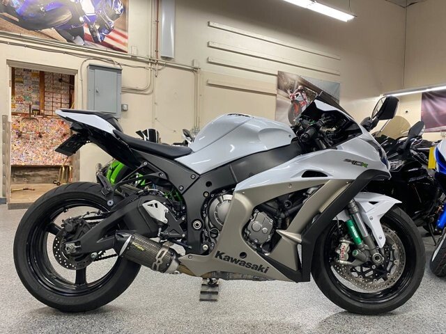 Kawasaki ninja zx10r 2017 online