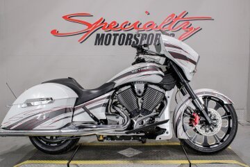 2017 Victory Magnum X-1