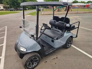 2018 E-Z-GO RXV Electric