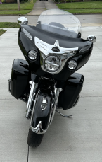 Thumbnail Photo 3 for 2018 Indian Roadmaster for Sale by Owner