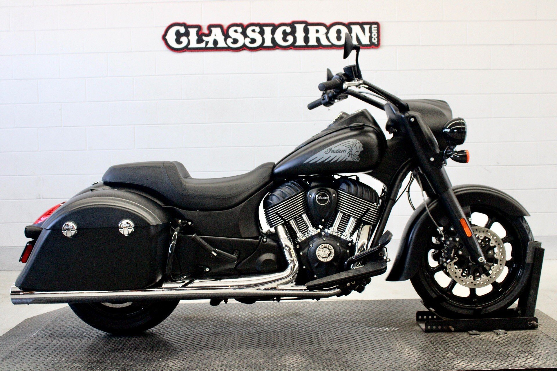 2018 Indian Springfield Dark Horse