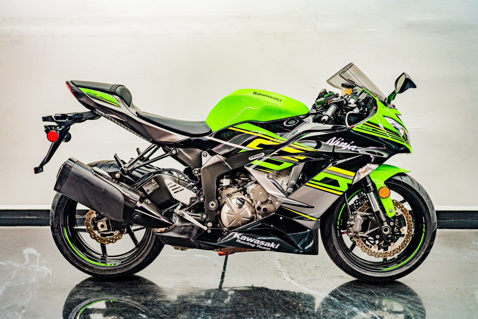 あ 2018 Kawasaki ZX636EJF NINJA ZX-6R - 636cc Standard
