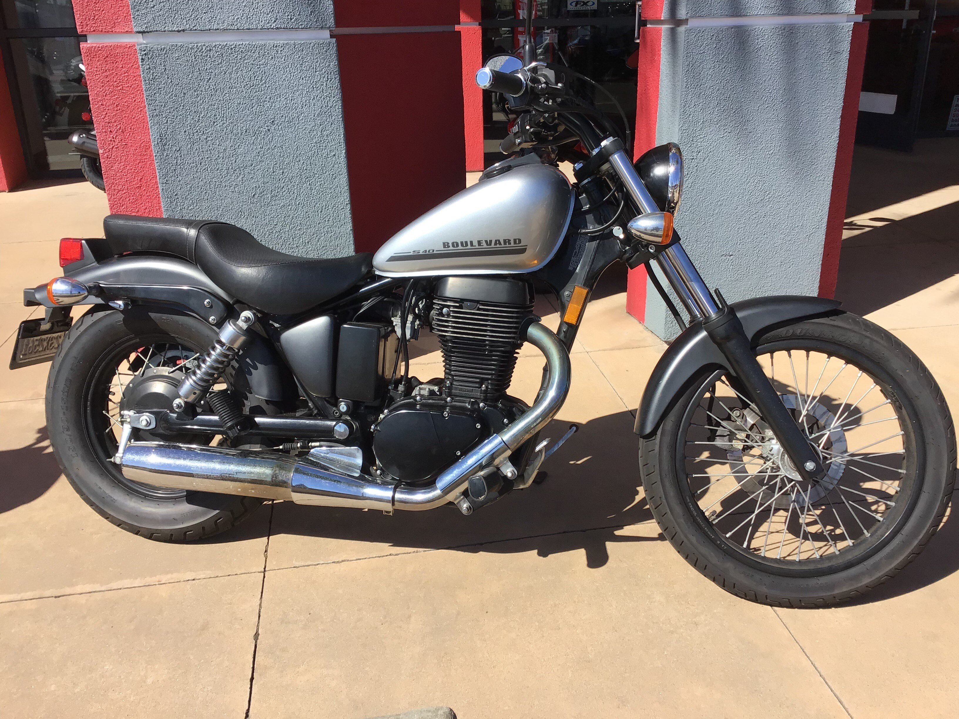2018 Suzuki Boulevard 650 S40