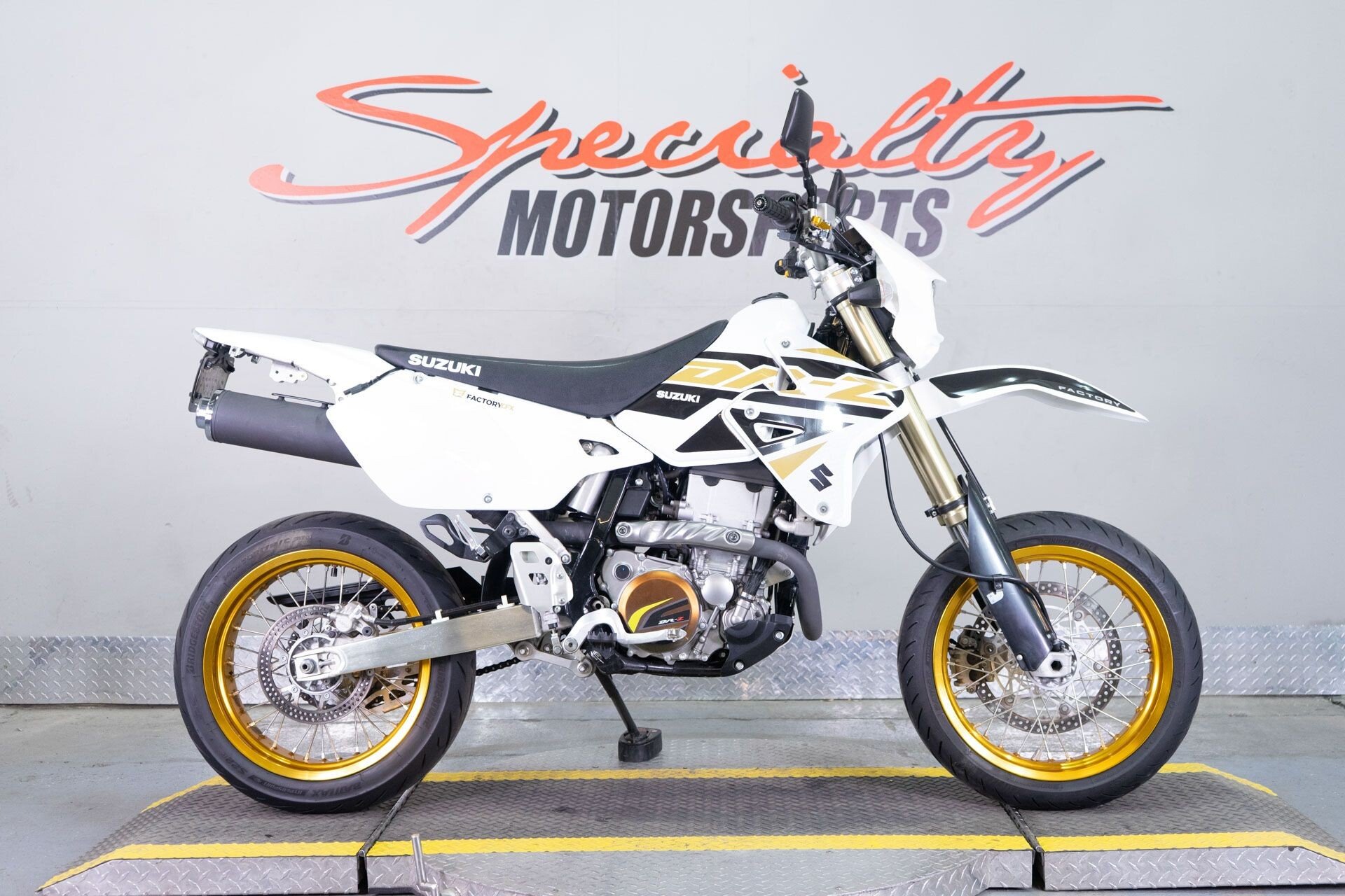 2018 Suzuki DR-Z400SM