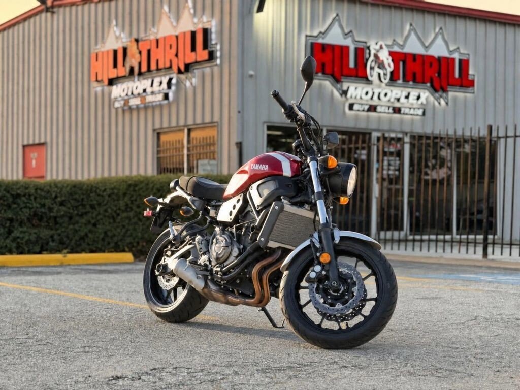 2018 Yamaha XSR700